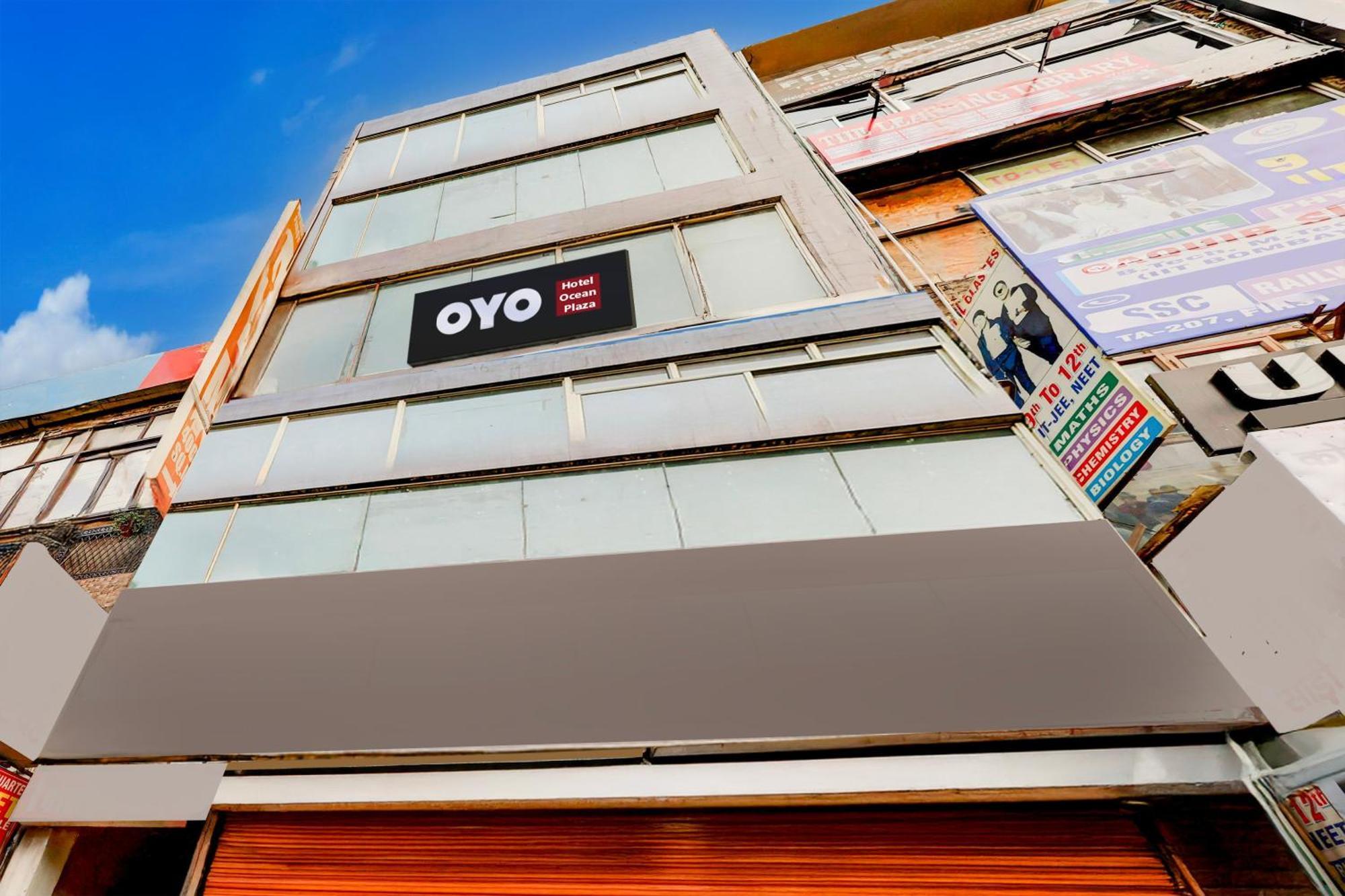 Hotel O Ocean Plaza Nuova Delhi Esterno foto